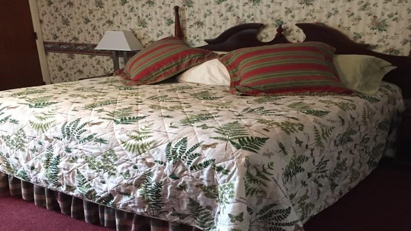 Inn At Iron Masters Lakeville Экстерьер фото